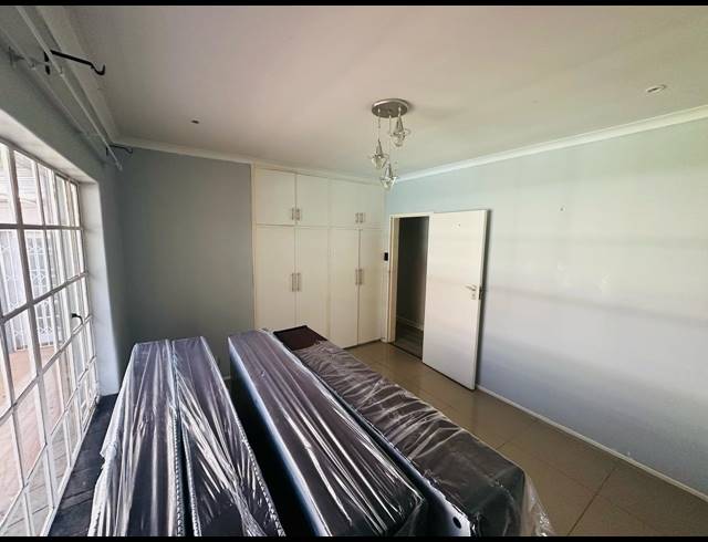4 BEDROOM FREESTANDING FOR SALE IN CHASE VALLEY HEIGHTS